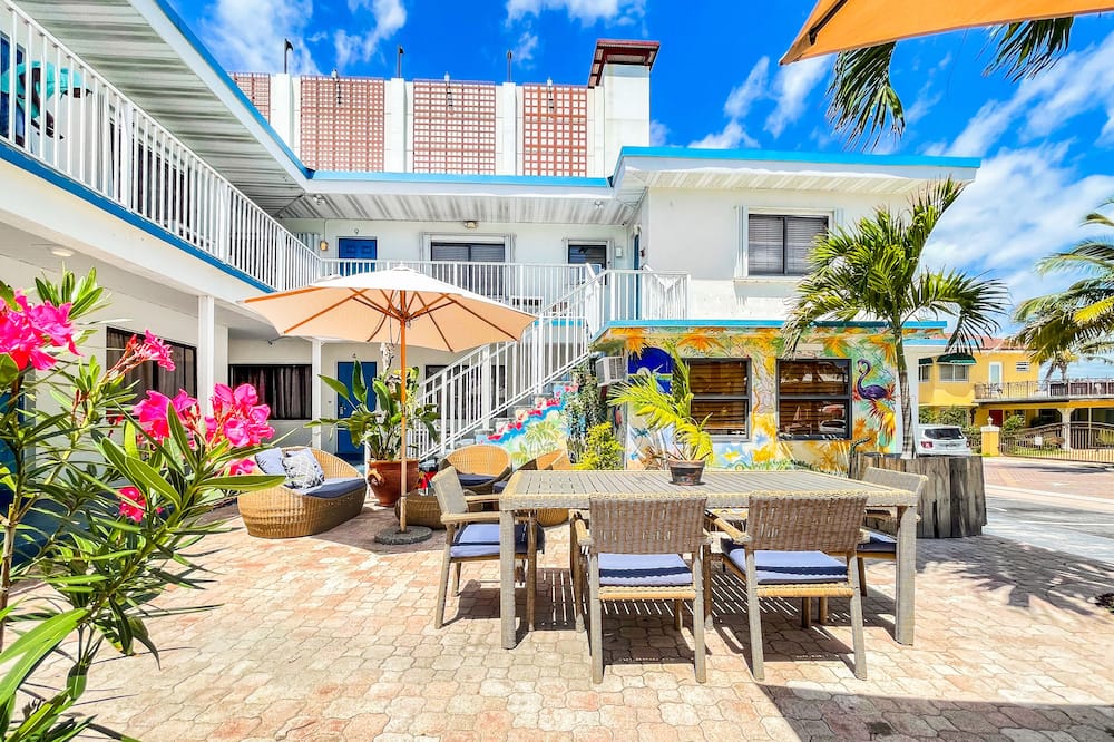 Ocean's Sound Hotel