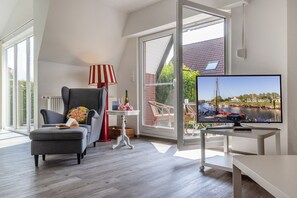 Tv, stereoanlæg