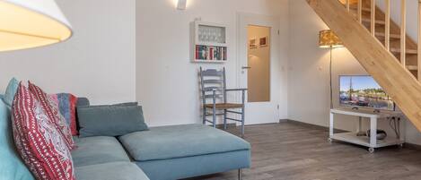 Fernseher, Stereoanlage