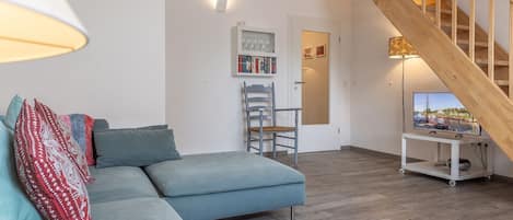 Fernseher, Stereoanlage