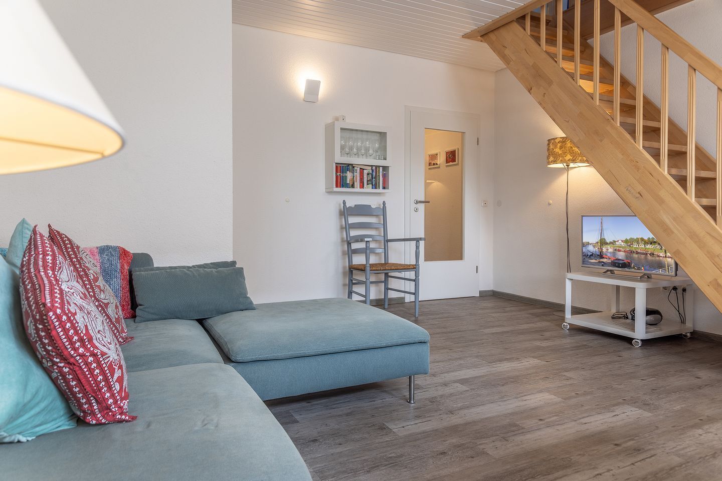 Fernseher, Stereoanlage