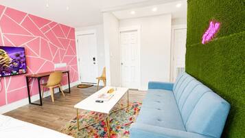 Smart TV, offices