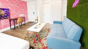 Living area - 2BDR+Extd Stay Discounts+Central+RemoteWork (Corpus Christi)