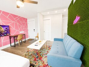 Smart TV, offices