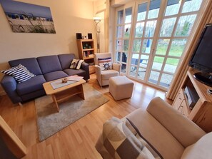 Tv, dvd-spelare och en stereo