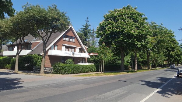 Imagen sin descripción, 1 de 7, botón