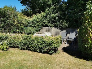 Terrace/patio - Ferienhaus Ellen, OG Whg. - House Ellen, apartment on the 1st floor (Utersum)