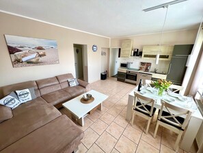 Unclassified image, 5 of 27, button - House Holiday - Apartment 1 - Well-kept vacation complex with 5 residential units in a quiet area. (Dahme)