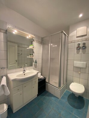 Unclassified image, 5 of 14, button