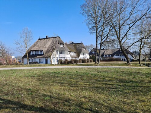 Comfortable country house on the lagoon in a quiet village and vacation complex - Das Landhaus
