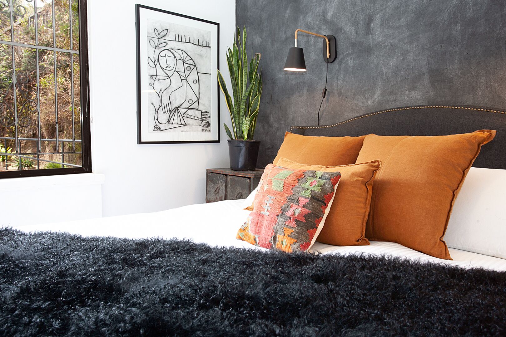 Double Bay three-bedroom apartment with pool — image 14