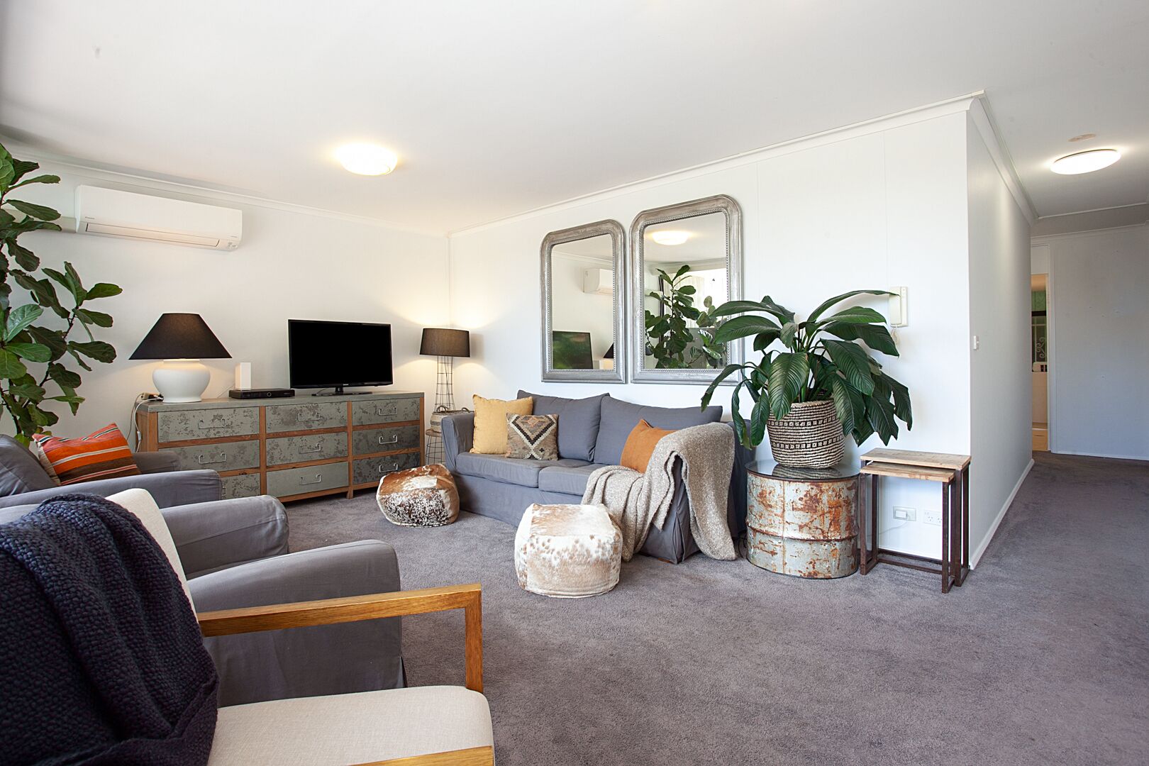 Double Bay three-bedroom apartment with pool — image 6