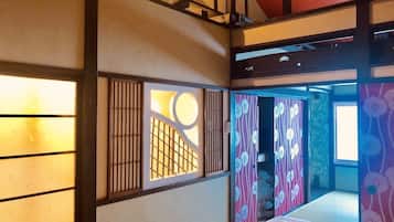 4 habitaciones, escritorio, tabla de planchar con plancha y wifi gratis