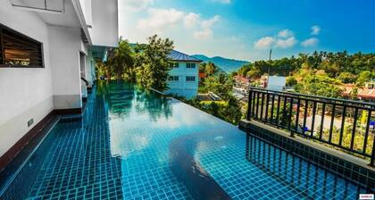 Seaview apartment Karon beach, rooftop pool SS410