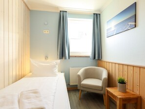 Unclassified image, 3 of 19, button