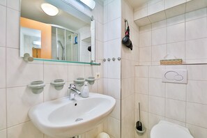 Hair dryer, towels