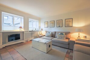 Nicht klassifiziertes Bild, 2 von 29, Schaltfläche