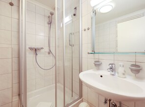 Dusj og hårføner