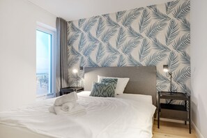 3 slaapkamers, een strijkplank/strijkijzer, wifi, beddengoed