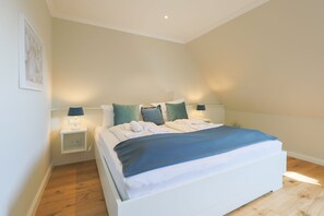 2 dormitoris, planxa i posts de planxar, wifi i roba de llit 