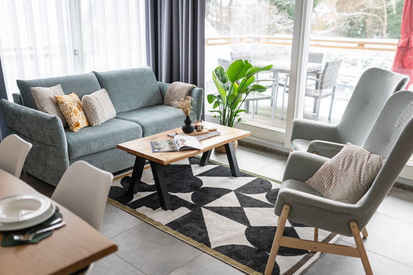 Fernseher, Stereoanlage