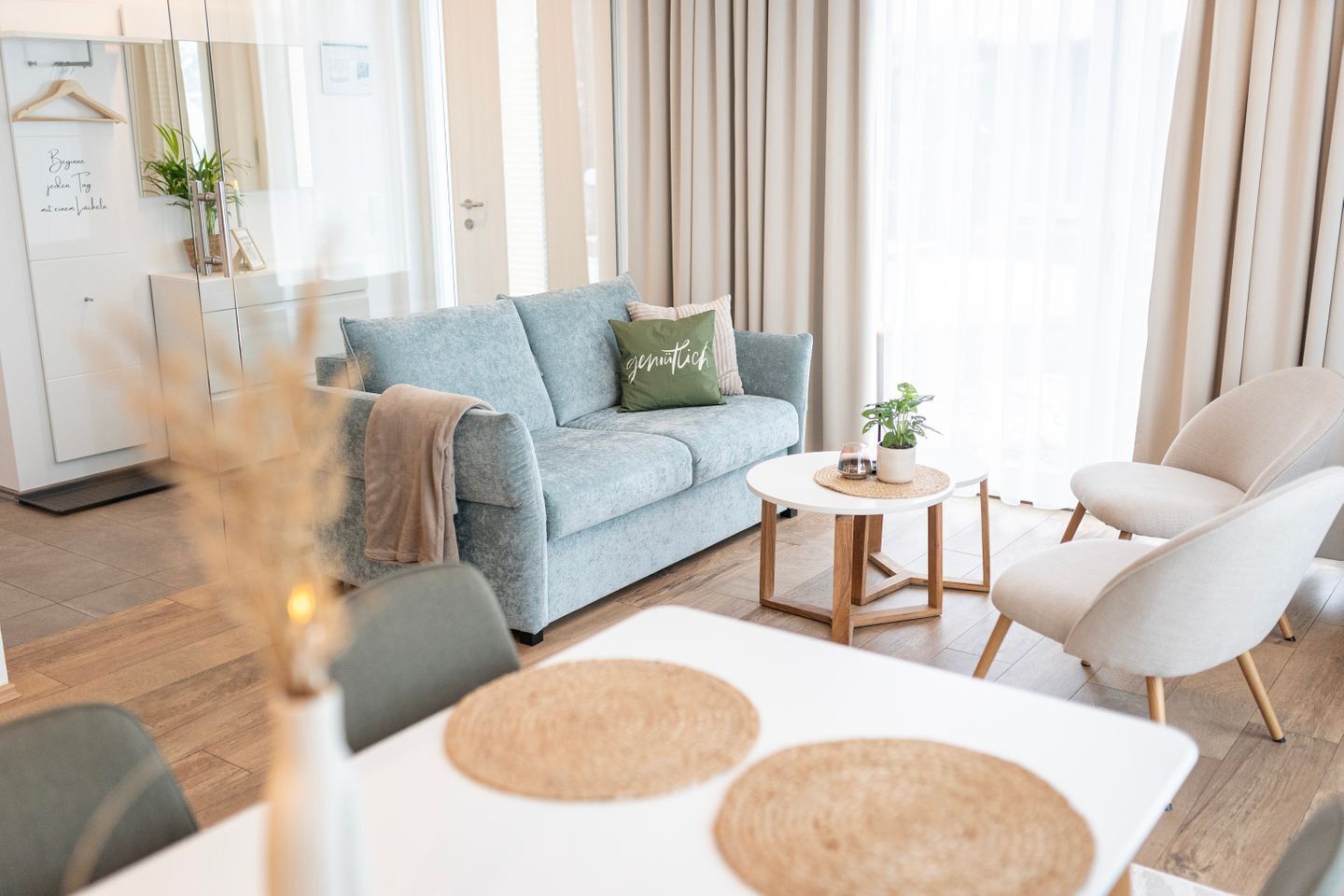 Fernseher, Stereoanlage