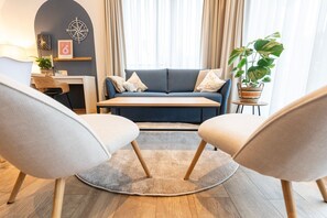 Imagen sin descripción, 3 de 44, botón