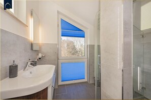 Unclassified image, 2 of 21, button - Apartment in Zinnowitz with balcony and WLAN - close to the beach on Usedom - House (Zinnowitz)