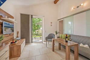 Télévision, chaîne hi-fi