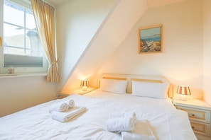 2 bedrooms, WiFi, bed sheets