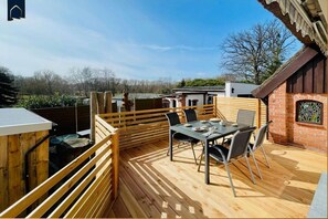 Outdoor dining - Modern vacation apartment in Heringsdorf with terrace - 100 m to the beach - Us (Heringsdorf)