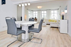 Imagen sin descripción, 3 de 23, botón