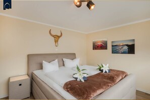 2 bedrooms, WiFi, bed sheets - Cozy vacation apartment in Heringsdorf with garden, 700 m from the beach - (Heringsdorf)