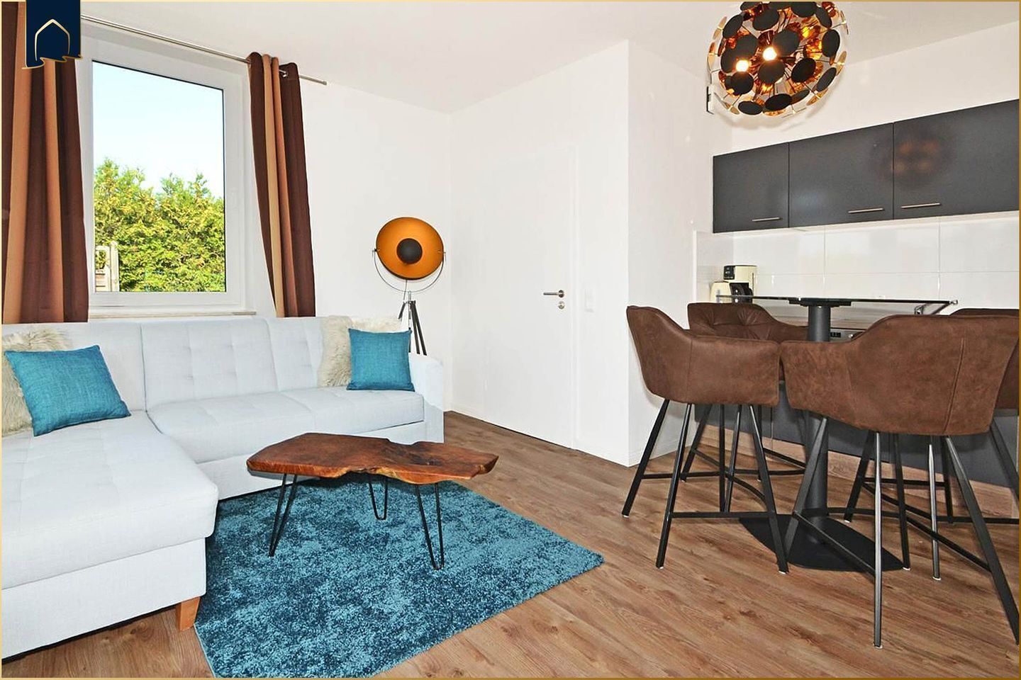 Fernseher, Stereoanlage