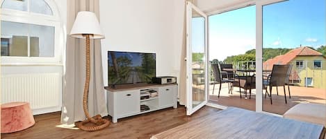 TV, stereo