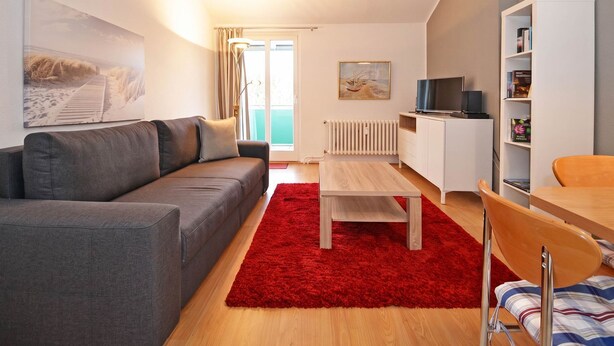TV, DVD player, aparelho de som