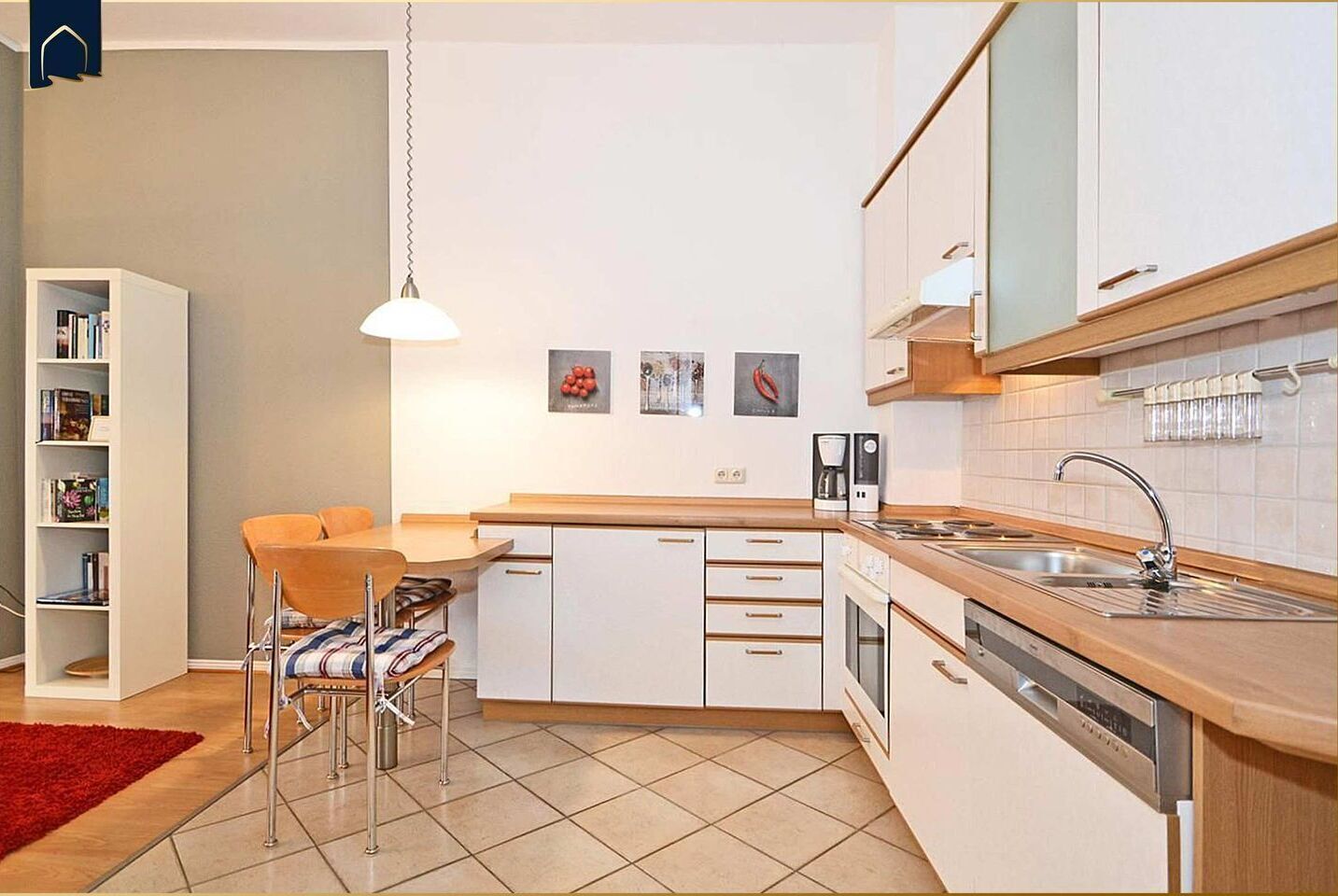Coffee/tea maker, fridge, oven, stovetop