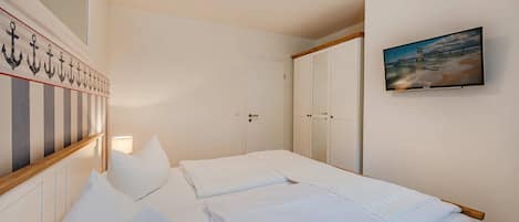 2 Schlafzimmer, Bügeleisen/Bügelbrett, WLAN