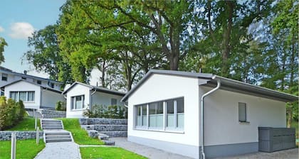 Modern bungalow in Heringsdorf with sauna, garden and close to the beach - Villa Doris
