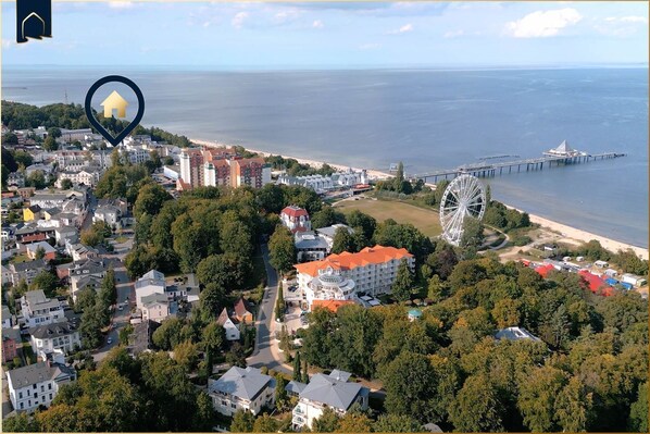 Unclassified image, 1 of 27, button