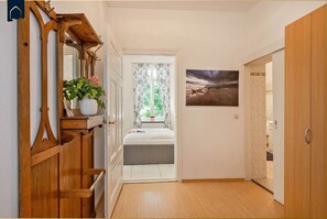2 Schlafzimmer, Bügeleisen/Bügelbrett, WLAN