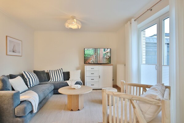 Unclassified image, 1 of 24, button