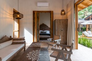 7 bedrooms, in-room safe, iron/ironing board, travel cot - Vida Nova Casa Resort- A Luxury 7 bedroom Beach Villa (Cobano)