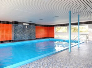 Unclassified image, 4 of 37, button