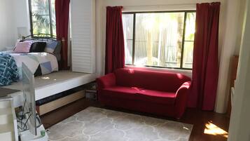 1 bedroom, free WiFi, bed sheets