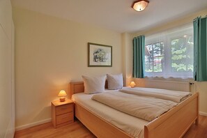 2 bedrooms, in-room safe, WiFi