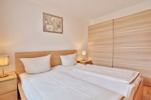 2 bedrooms