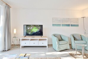 Unclassified image, 5 of 16, button