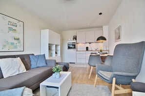 TV, DVD player, stereo