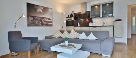 Télévision, chaîne hi-fi